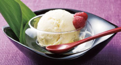 海老芋のアイスクリーム