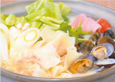 戸田の本エビのワンタン包み 豆乳仕立て